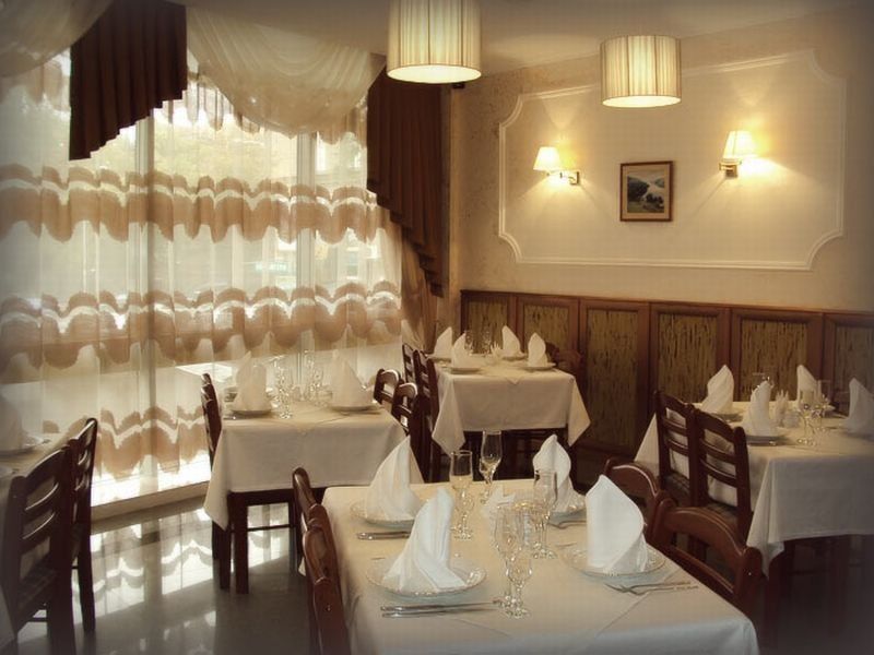 Soborniy Hotel Zaporizhia Zewnętrze zdjęcie