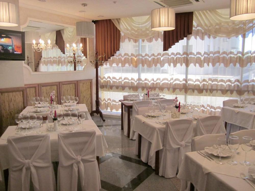 Soborniy Hotel Zaporizhia Zewnętrze zdjęcie