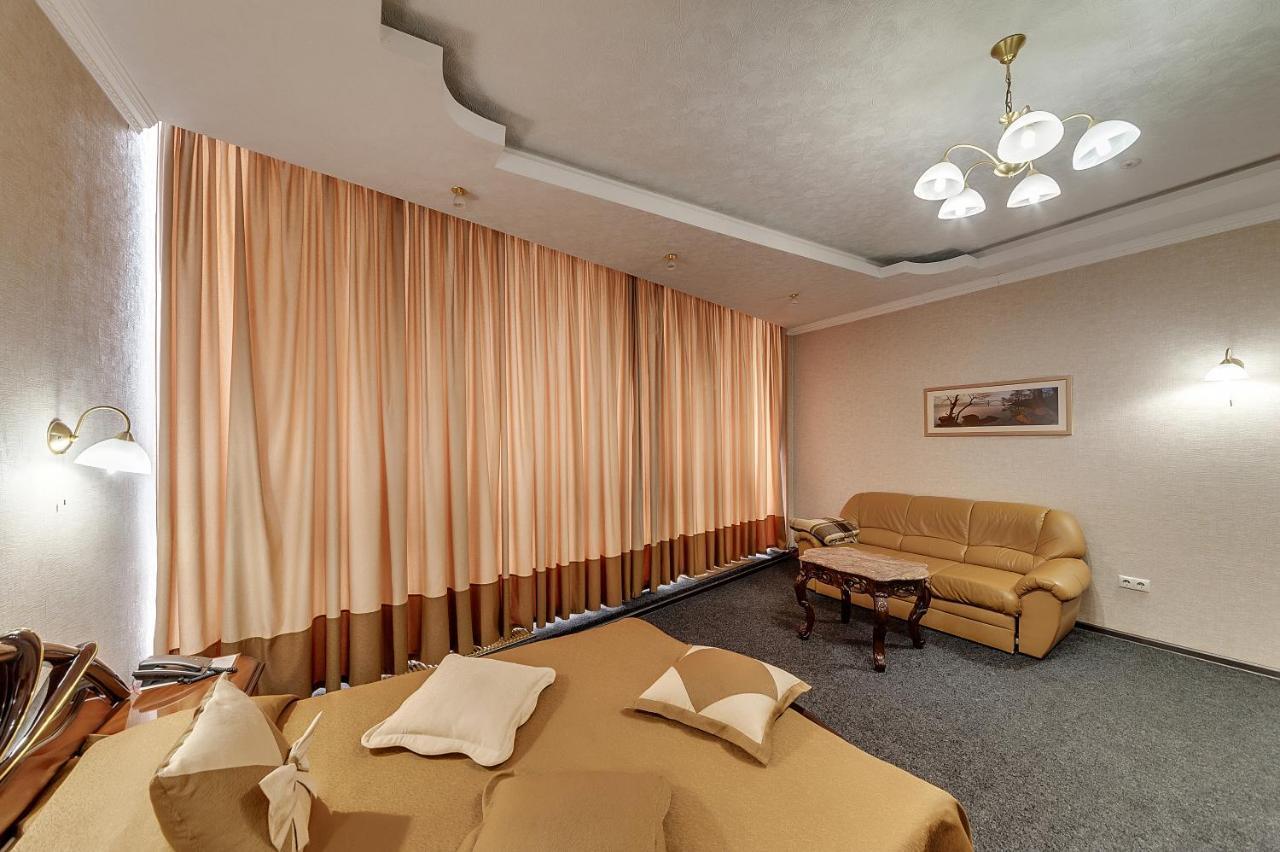 Soborniy Hotel Zaporizhia Zewnętrze zdjęcie