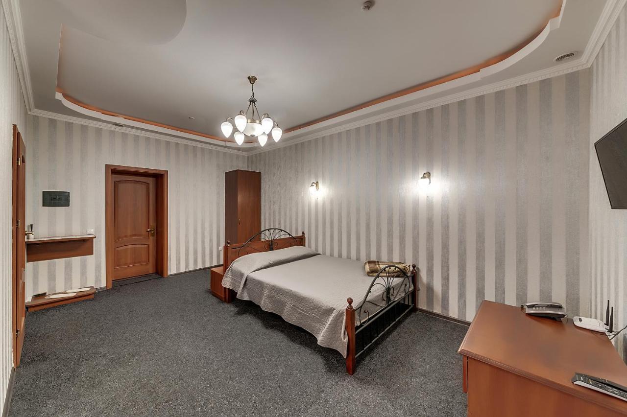 Soborniy Hotel Zaporizhia Zewnętrze zdjęcie